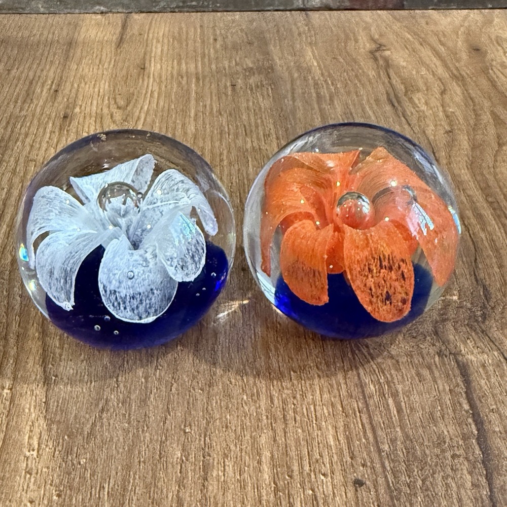Paperweight  2 Vintage Art Glass‎ Flower Bubble Blue White Orange Vtg
